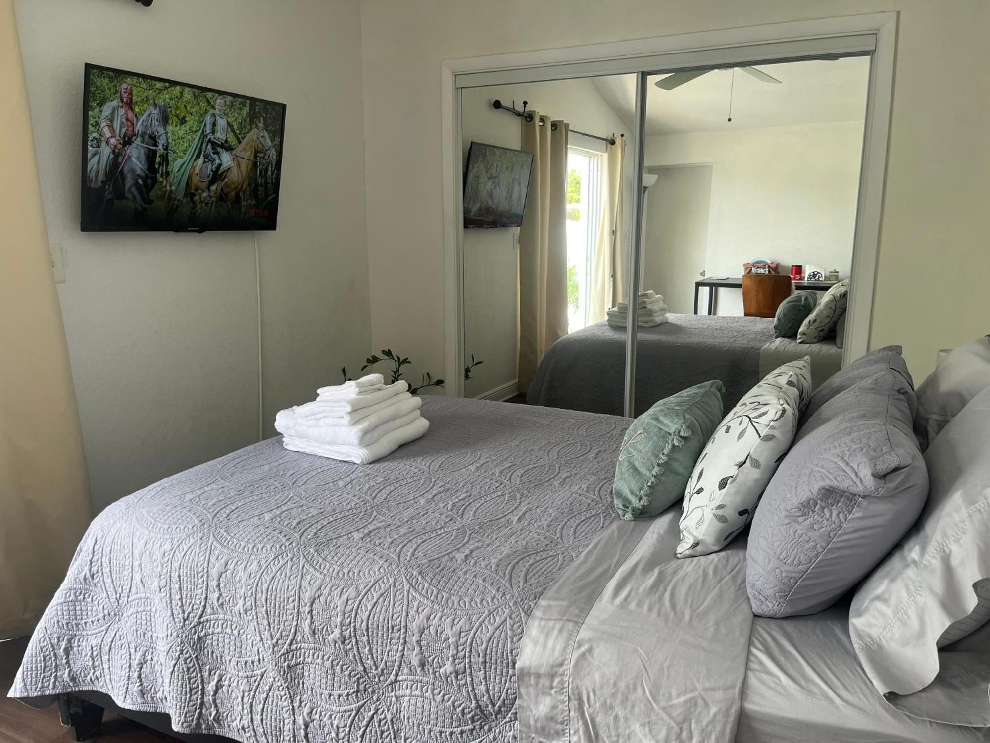 Habitacion Luminosa Y Acogedora. Hollywood Dış mekan fotoğraf